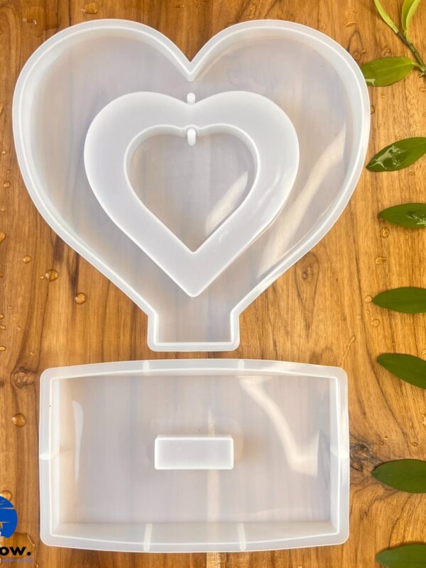 Love Hanging Mould