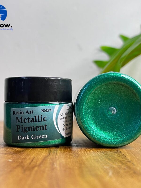 Dark green Metallic pigment